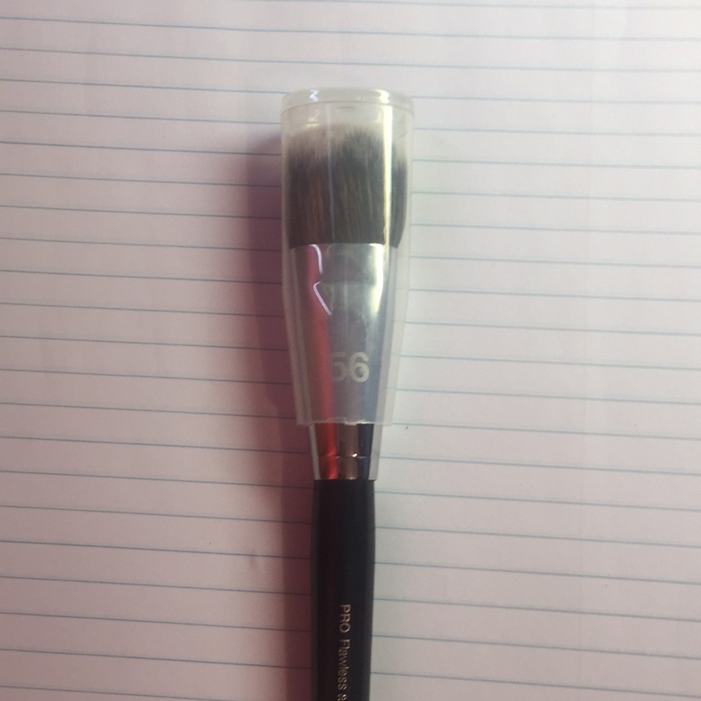 Sephora #56 brush - Picture 4 of 4